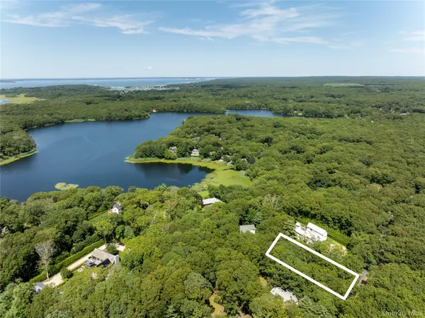 141 W Neck RD, Southampton, NY 11968
