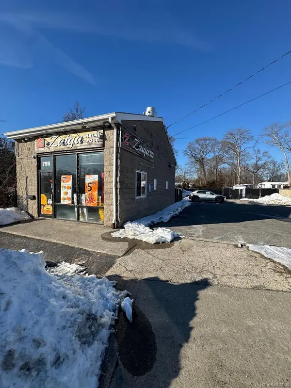 Selden, NY 11784