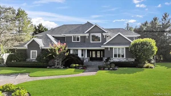 23 Jagger CT, Melville, NY 11747