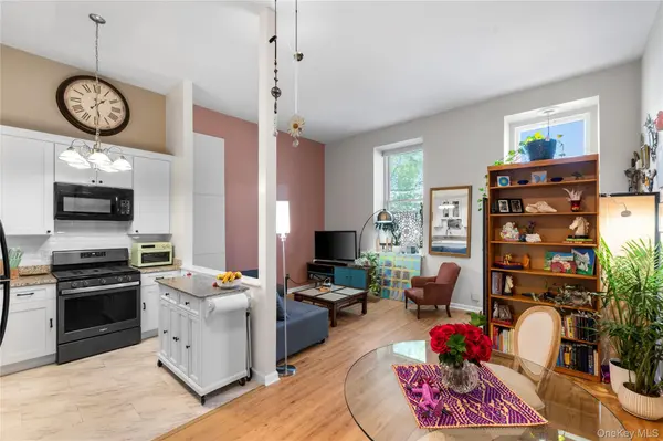 25 Village ML, Haverstraw, NY 10927