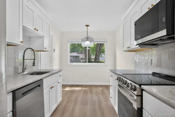 220 Heritage HLS #B, Somers, NY 10589