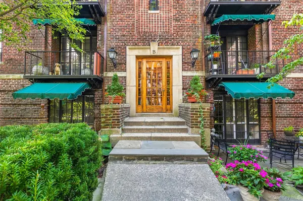 20 N Broadway #B-305, White Plains, NY 10601