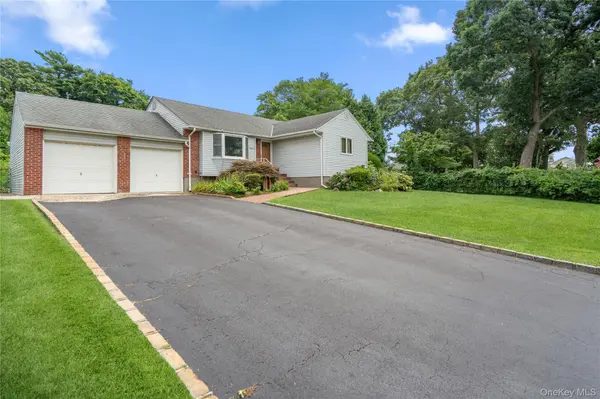 1451 Seamans Neck RD, Seaford, NY 11783