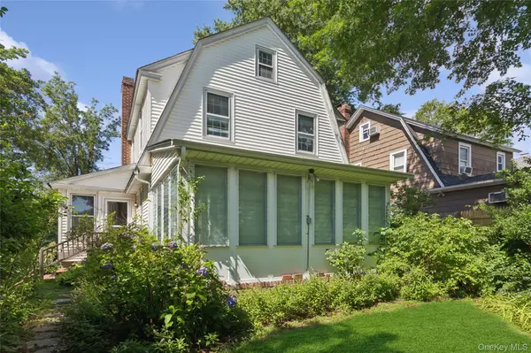 50 Park AVE, Port Washington, NY 11050