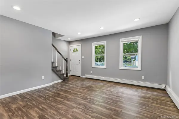 416 Arizona AVE, Bay Shore, NY 11706