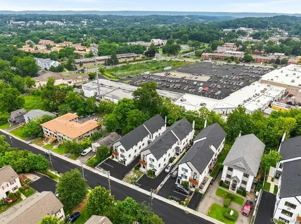 27 Ewing AVE #201, Spring Valley, NY 10977