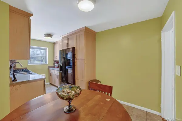 222 N Broadway #3D, Yonkers, NY 10701