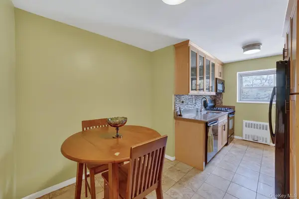 222 N Broadway #3D, Yonkers, NY 10701