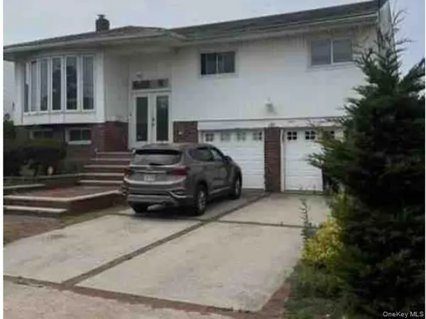 3368 Bertha DR, Baldwin, NY 11510