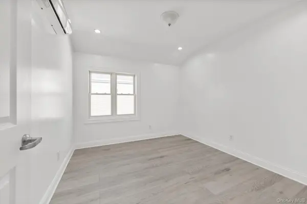 14734 224th ST, Jamaica, NY 11413