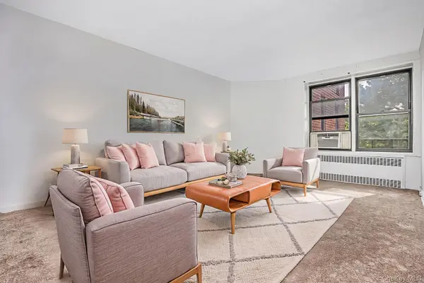 90-11 35th AVE #6F, Jackson Heights, NY 11372