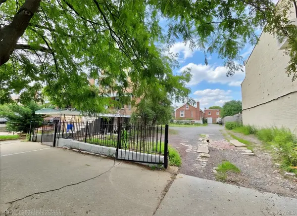 23-48 94th ST, East Elmhurst, NY 11369