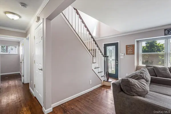 49 Brendan AVE, Massapequa Park, NY 11762