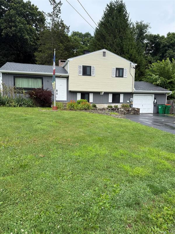 55 Cumberland RD, Fishkill, NY 12524