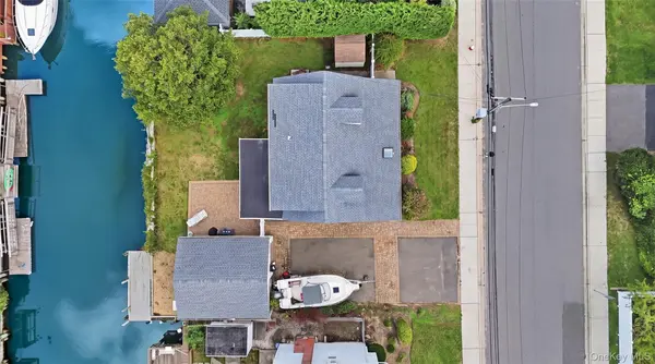 3746 Carrel BLVD, Oceanside, NY 11572