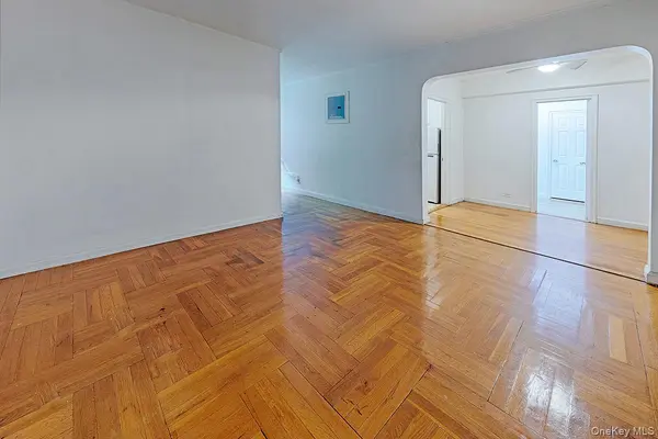 3017 Riverdale AVE #2H, Bronx, NY 10463