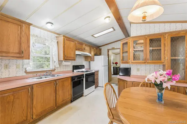1661 Old Country RD #254, Riverhead, NY 11901