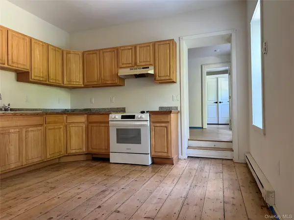 50 S Montgomery ST #4, Walden, NY 12586