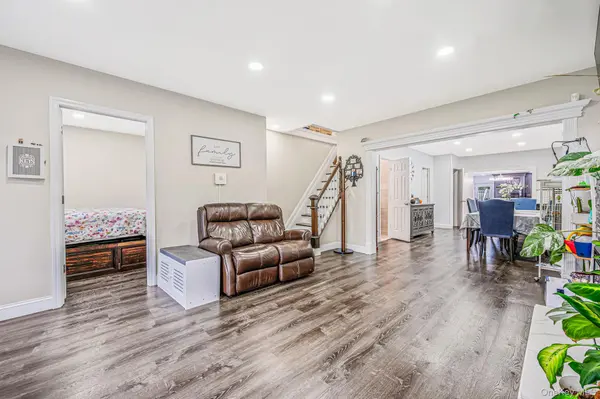 1325 Ackerson BLVD, Bay Shore, NY 11706