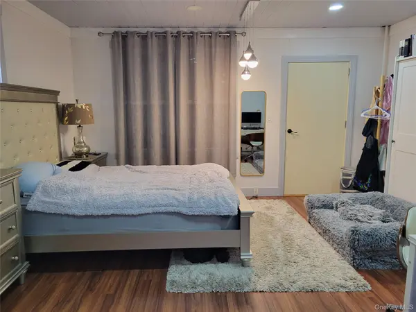 35-26 154th ST, Flushing, NY 11354