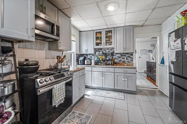 9039 201st ST, Hollis, NY 11423