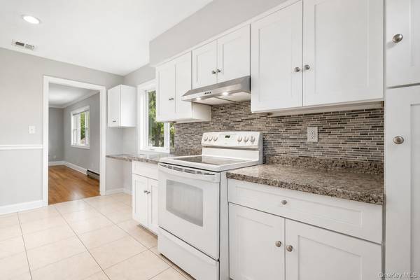 174 Frederick AVE, South Floral Park, NY 11001