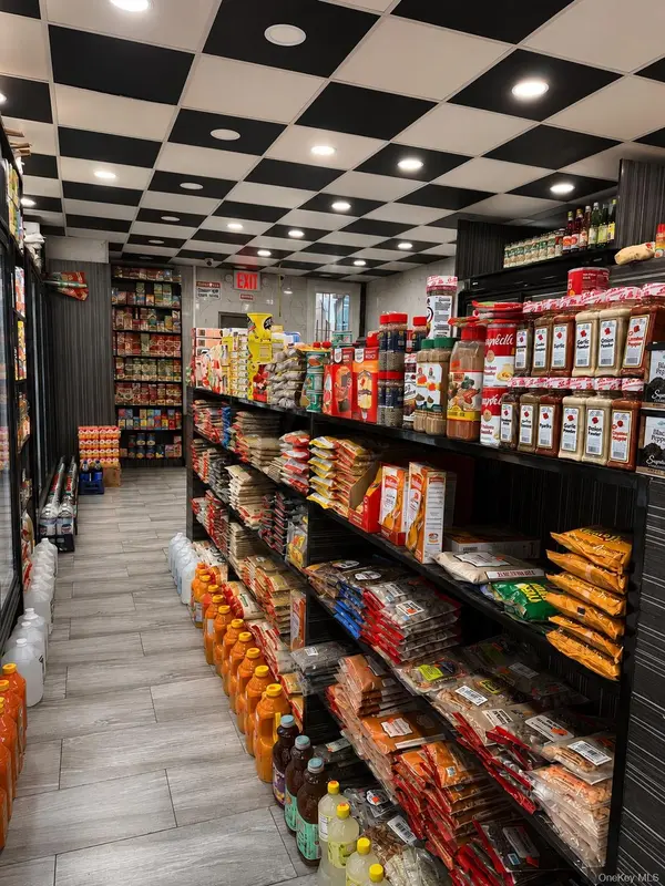 12412 Jamaica AVE, Richmond Hill, NY 11418