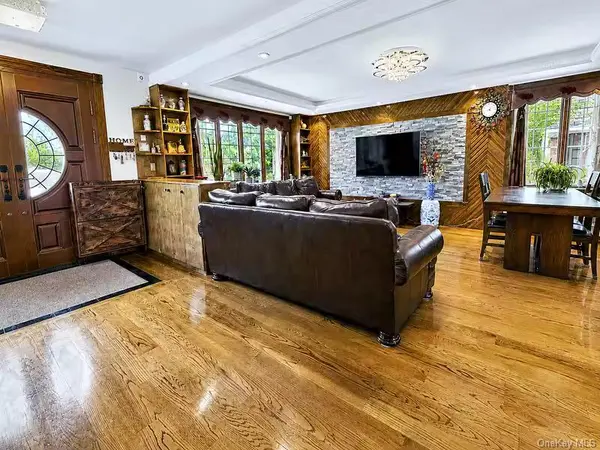 47-18 163RD PL, Flushing, NY 11358