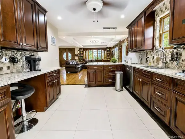 47-18 163RD PL, Flushing, NY 11358