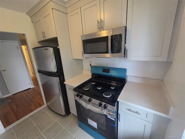 160 centre #3l, New Rochelle, NY 10801