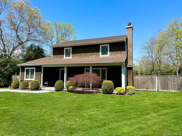 20 Meeting House RD, Quiogue, NY 11978
