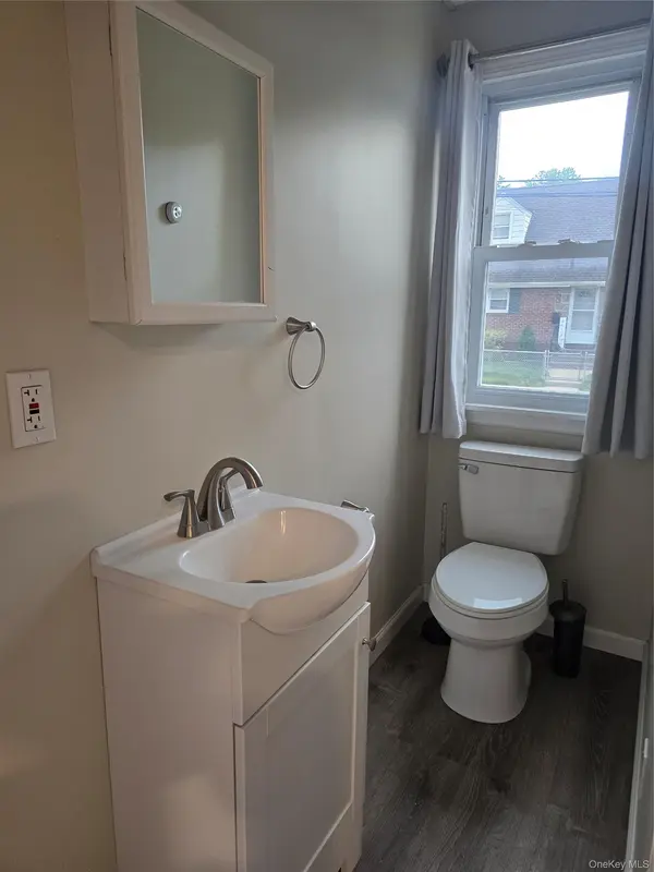 Address not disclosed, Valley Stream, NY 11580