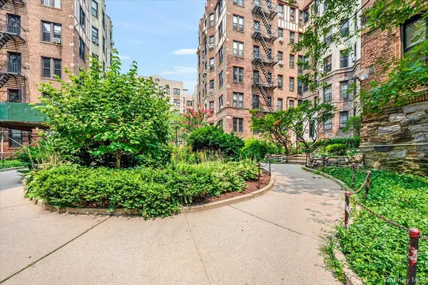758 Brady CT #214, Bronx, NY 10462