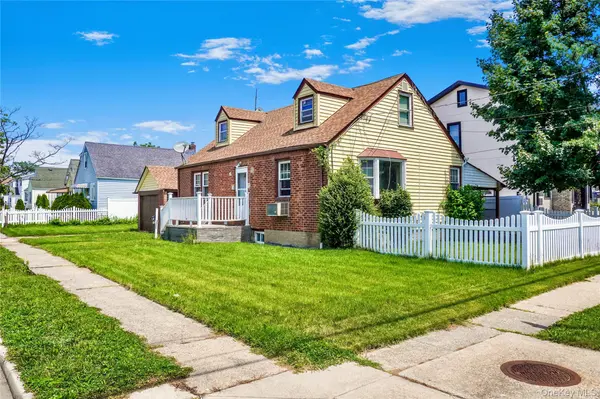 57 Franklin ST, Elmont, NY 11003
