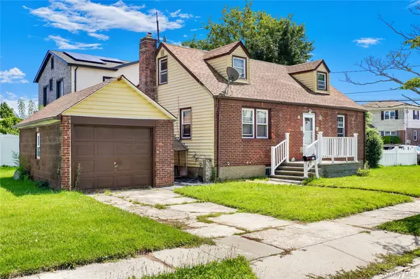57 Franklin ST, Elmont, NY 11003