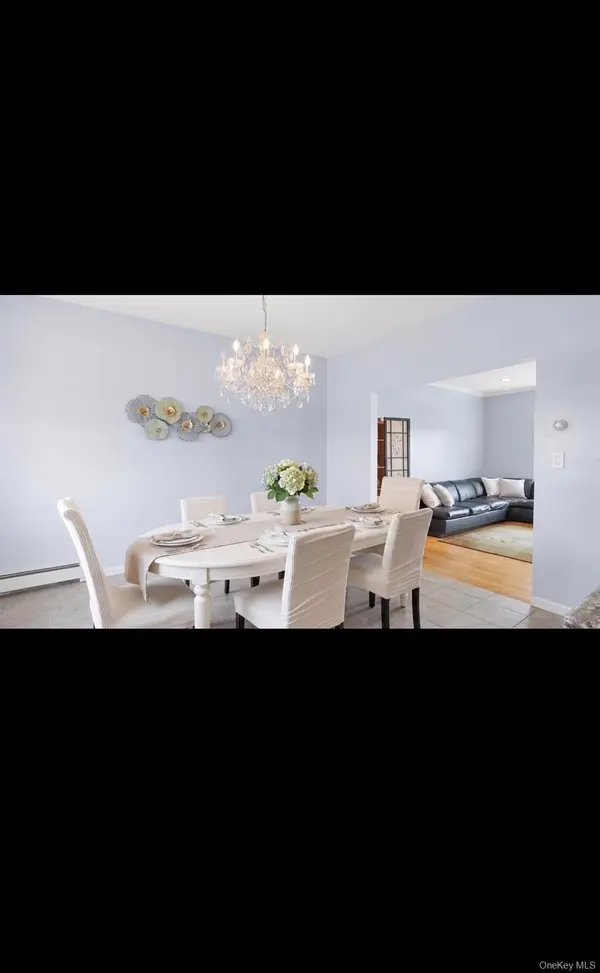53 East AVE, Lawrence, NY 11559