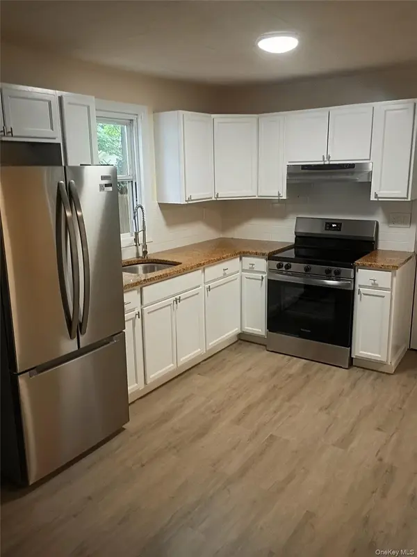 16 Neighborhood RD, Mastic Beach, NY 11951