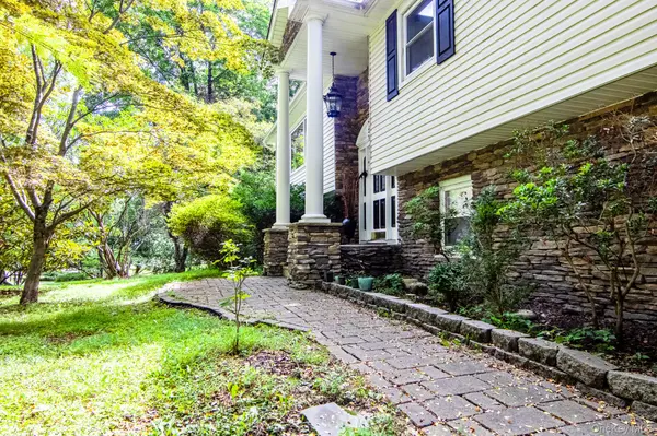 270 Bardonia RD, Nanuet, NY 10954