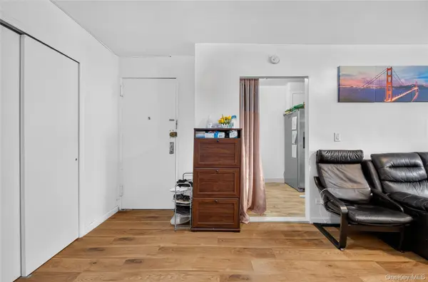 42-40 Bowne ST #2K, Flushing, NY 11355