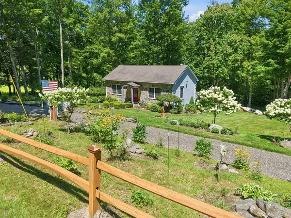 661 Oak Ridge RD, Ellenville, NY 12428