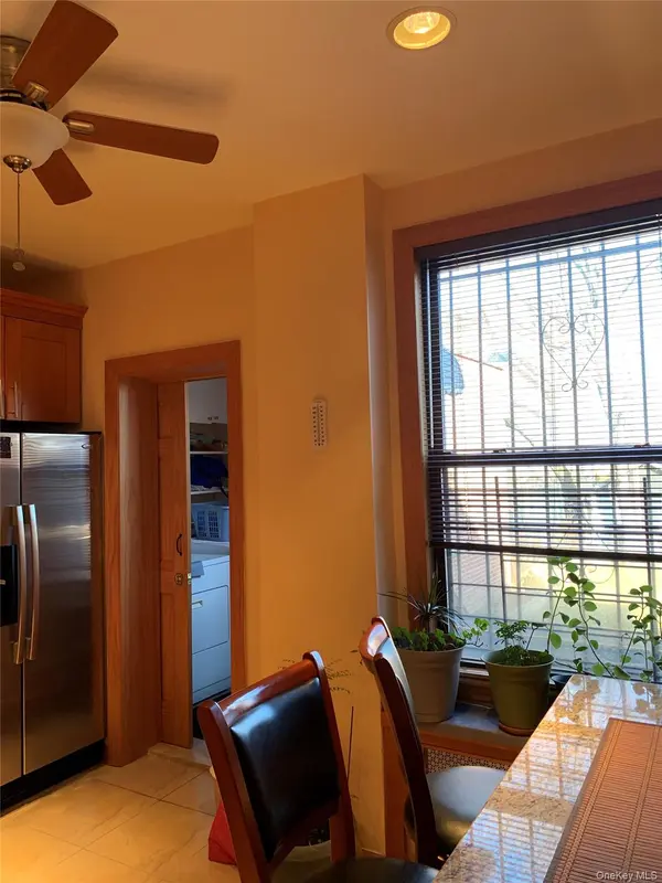 2564 Paulding AVE, Bronx, NY 10469