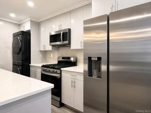 16028 16th AVE #6-301, Whitestone, NY 11357