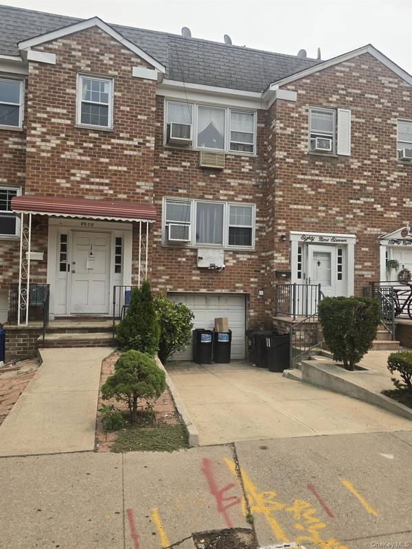 8911 Pontiac ST, Queens Village, NY 11427