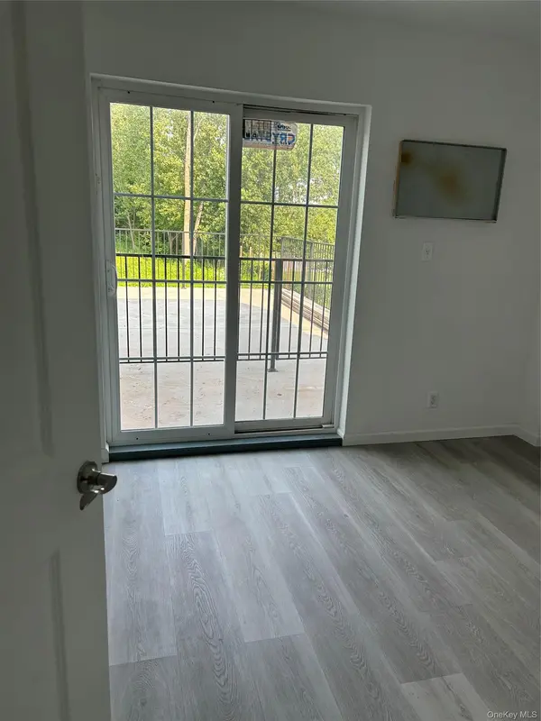 6-05 129st ST #1C, College Point, NY 11356