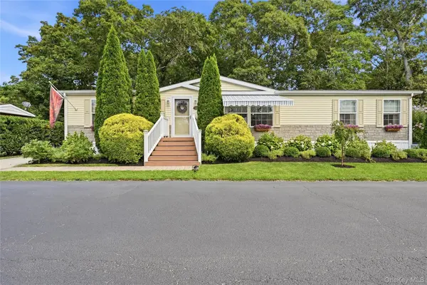 37 Unit 88 Hubbard AVE #88, Riverhead, NY 11901