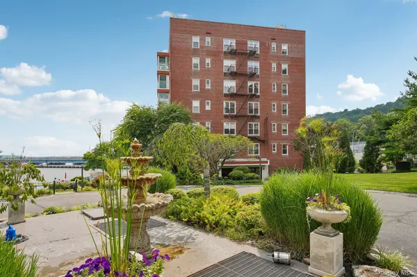 4 Salisbury PT #1D   (DIRECTORY 106), Nyack, NY 10960