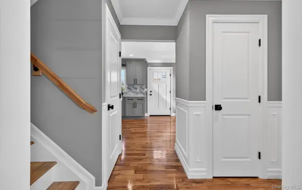 2461 third AVE, East Meadow, NY 11554