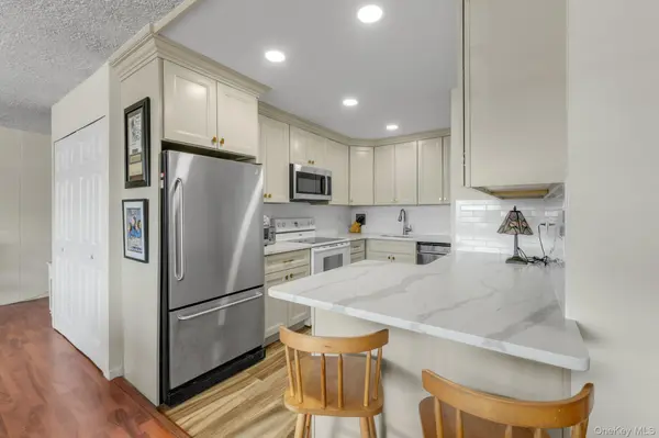 9-15 166 ST #3A, Beechhurst, NY 11357