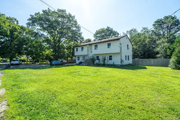 452 Ocean AVE, Central Islip, NY 11722