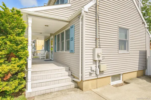 219 Leonard ST, North Bellmore, NY 11710